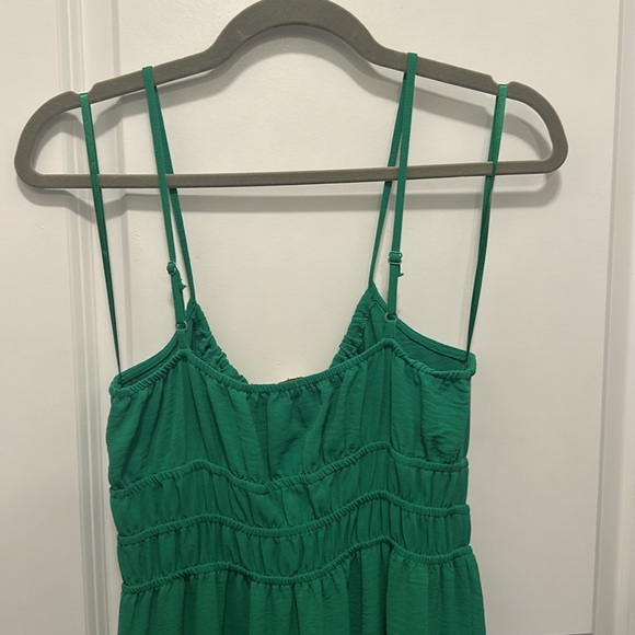 Monteau Green Smocked Tiered Midi Dress - Size Small - Picture 6 of 7